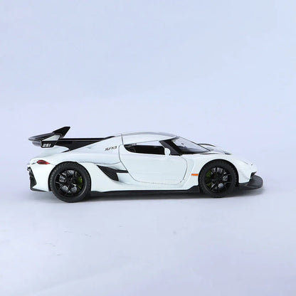 1/32 Scale Koenigsegg Diecast Toy Car - Alloy Model with Sound and Pull-Back Action