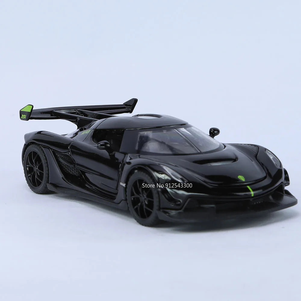 1/32 Scale Koenigsegg Diecast Toy Car - Alloy Model with Sound and Pull-Back Action